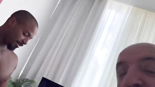 Noemi Blonde ed amica si fanno sbattere