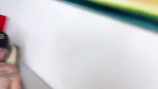 Noemi Blonde ed amica si fanno sbattere