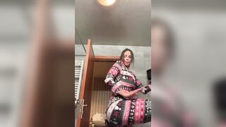 Mostra il culo su Tiktok