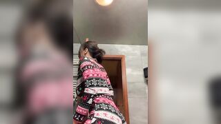 Mostra il culo su Tiktok