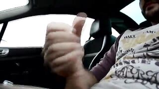 Un puttaniere si fa una sega, ma...