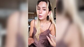 Giulia Vaneri su tiktok dopo aver scopato il prete
