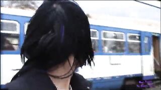 Giovane puttanella alla stazione