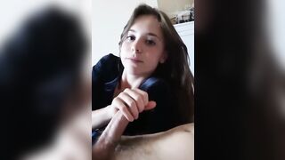 Indimenticabile pompino dalla 18enne