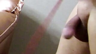 Maddalena adora farsi frustare il culo