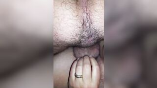 Il cazzo dentro la figa ma la fantasia è altrove