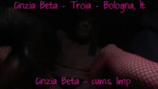 Cinzia Beta - cum limps