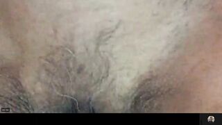 Vecchia puttana mostrata dal marito che la incula