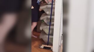 Anteprima del video: Moglie tettona si gusta il cazzo del marito