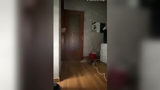 Grassa porca e molto devota al suo uomo