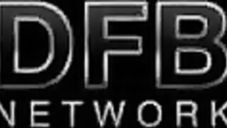 Inculata sul divano 2