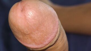 Mi obbliga a sborrare senza mani!