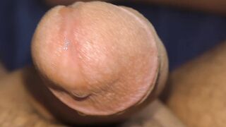 Mi obbliga a sborrare senza mani!