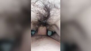 bionda matura e pelosa succhia e scopa in pov