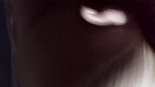 La faccio squirtare  2