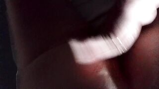 La faccio squirtare  2