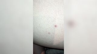 Mi scopa e mi guarda il culo