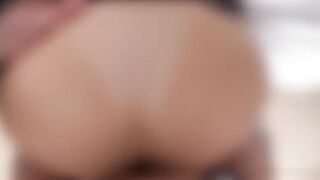 Prostituta zoccola chiavata a pecora dal cliente arrapato