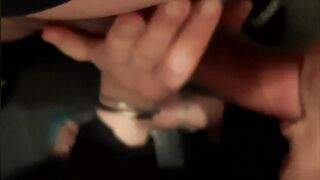 La succhia cazzi di mia moglie