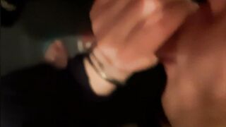 La succhia cazzi di mia moglie