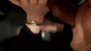 La succhia cazzi di mia moglie