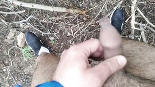 Esibizionismo nel bosco