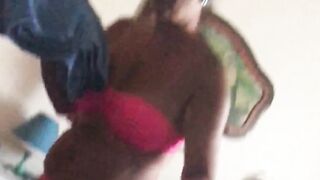 Quella Maialona di Mamma Cicciona Vuole che Sbattete il Suo Porco Pancione