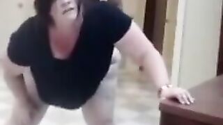 Quella Porca Bbw Di Mia Zia se lo Fa Sfondare