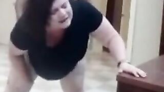 Quella Porca Bbw Di Mia Zia se lo Fa Sfondare