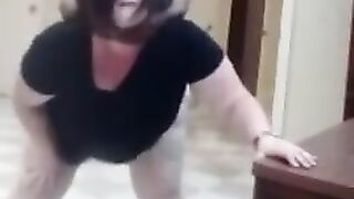 Quella Porca Bbw Di Mia Zia se lo Fa Sfondare