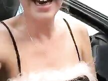 Sesso in diretta da parcheggio pubblico