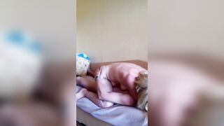 I veri dilettanti fanno sesso sul divano