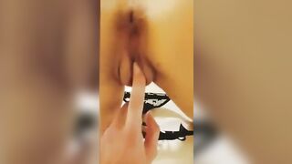 La mia troia mi cavalca arrapatissima