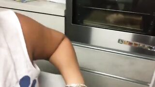 Anteprima del video: NAPOLETANA ZOZZA GLIELO SUKA