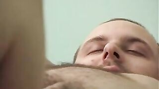 il puttaniere affitta una troietta