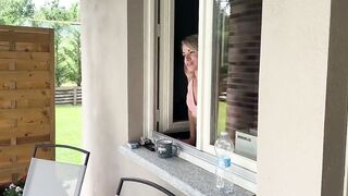 Amica di mamma fa arrapare i ragazzi