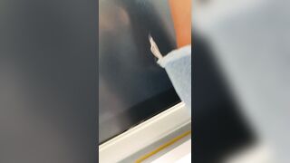 Spiata mentre fa la spesa