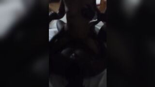 Angela mia moglie con 3 cazzoni neri