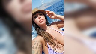 Anteprima del video: Porto in motoscafo questa mignotta