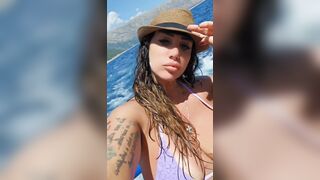 Porto in motoscafo questa mignotta