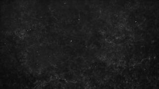 Se le scopa per strada