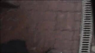 Puttanella scopata sulla neve