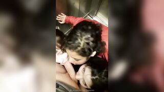 3 ZOCCOLE SUCCHIANO UN PISELLO IN ASCENSORE