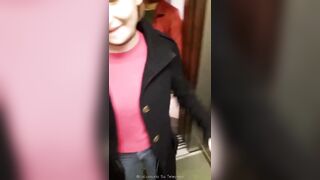 3 ZOCCOLE SUCCHIANO UN PISELLO IN ASCENSORE