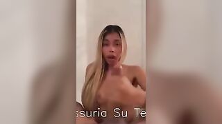 BIONDINA SEGA UN BEL PISELLONE