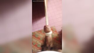 aprire armadio col cazzo