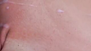 Coppia nudista con amico fanno sesso al mare