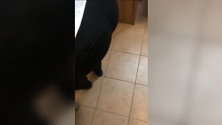 Anteprima del video: Puttana Culona Rumena Cameriera Se lo Vuole far Sbattere a Novanta Durante servizio