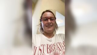 Mamma tettona mi manda un video