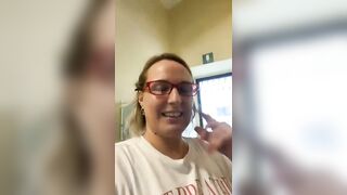 Mamma tettona mi manda un video